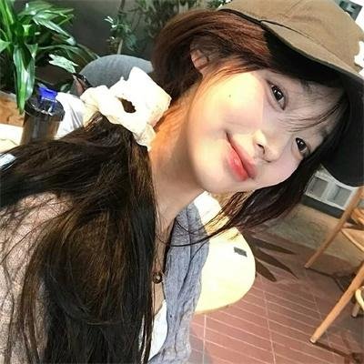 《美丽王国》封面