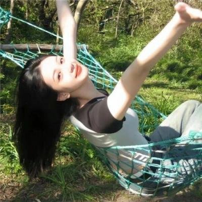 《主播拯救世界》海报